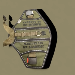 szelki MILITARY K9 olivkowe,klamry Nexus, czarne hafty płaszcz